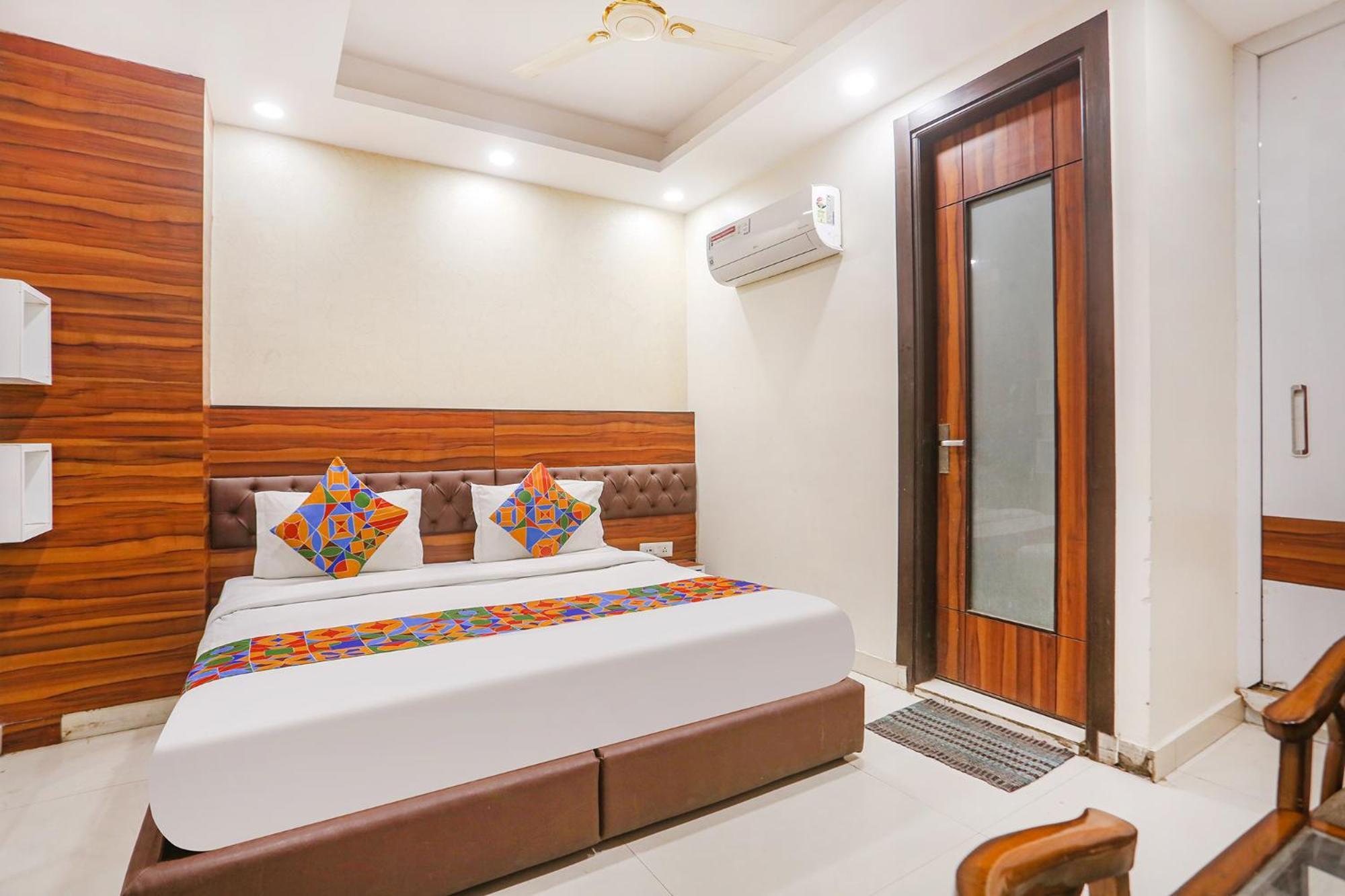 Fabhotel Gold Inn Janakpuri Delhi  Exteriör bild