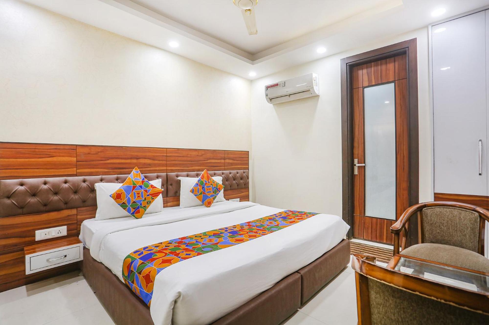 Fabhotel Gold Inn Janakpuri Delhi  Exteriör bild
